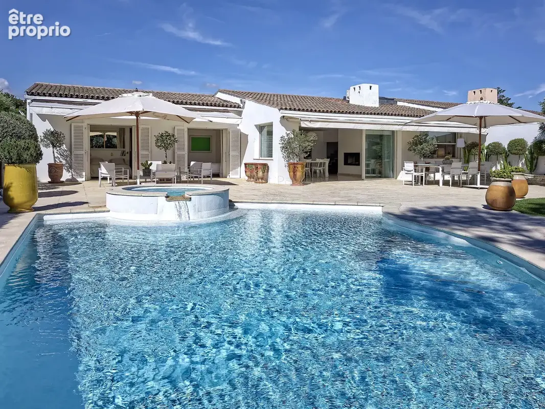 Photo Maison à Villeneuve-Loubet au prix de 1 990 000€