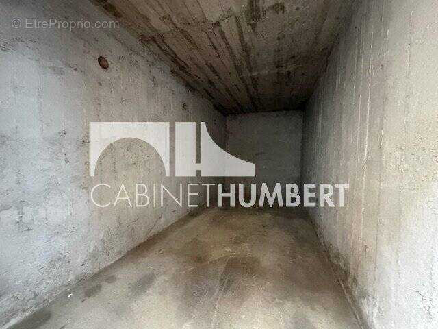 Parking à SAINT-ETIENNE