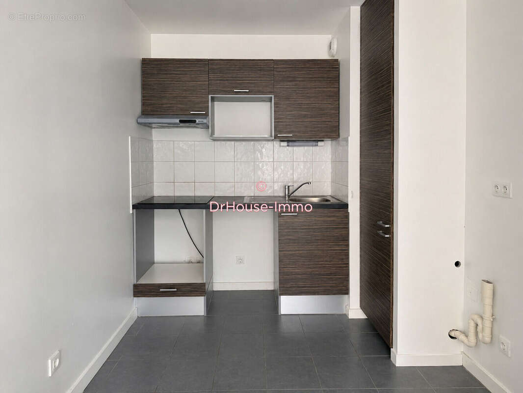 Appartement 59 m² à Yvrac  - photo 4