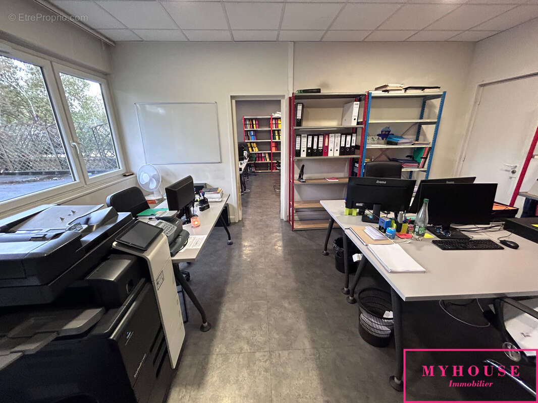 Commerce à MONTROUGE