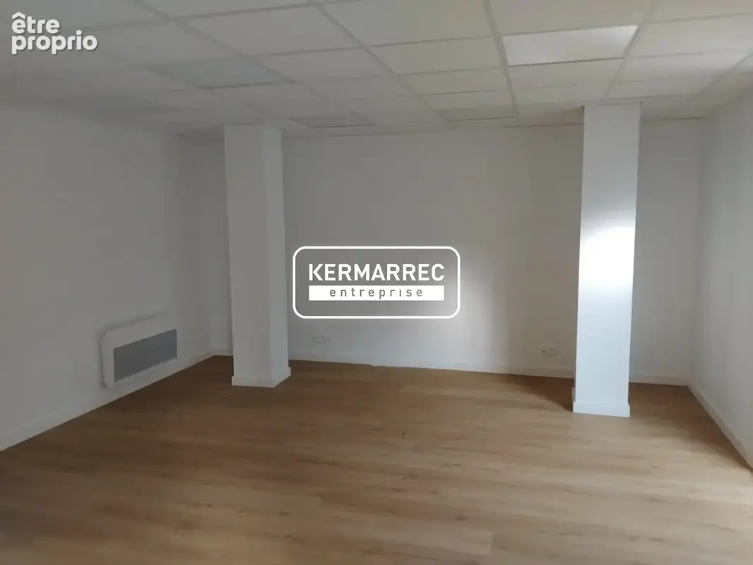 Commerce 108 m² à Bruz  - photo 4