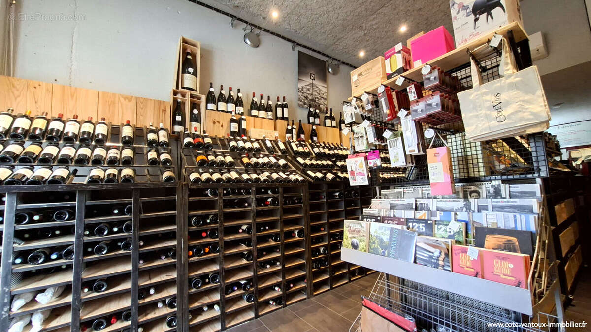 Commerce à VILLENEUVE-LES-AVIGNON