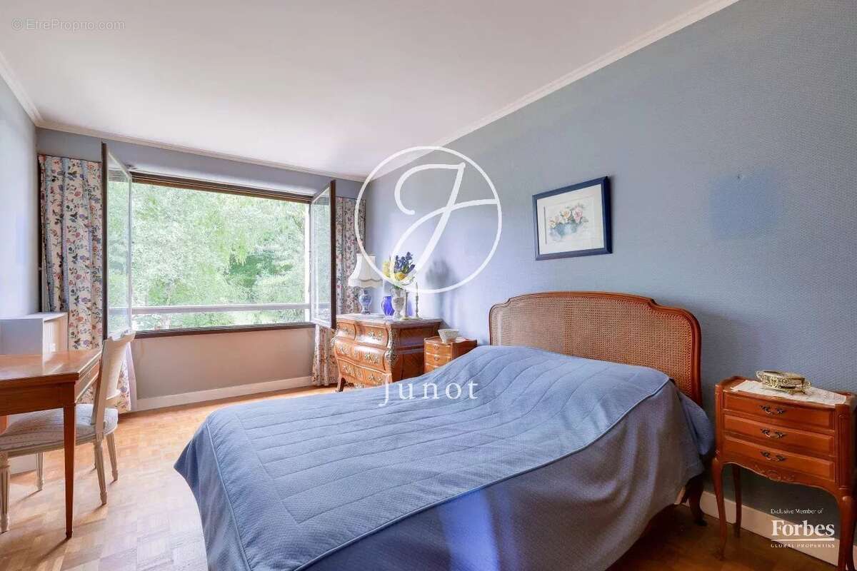 Appartement à SAINT-CLOUD