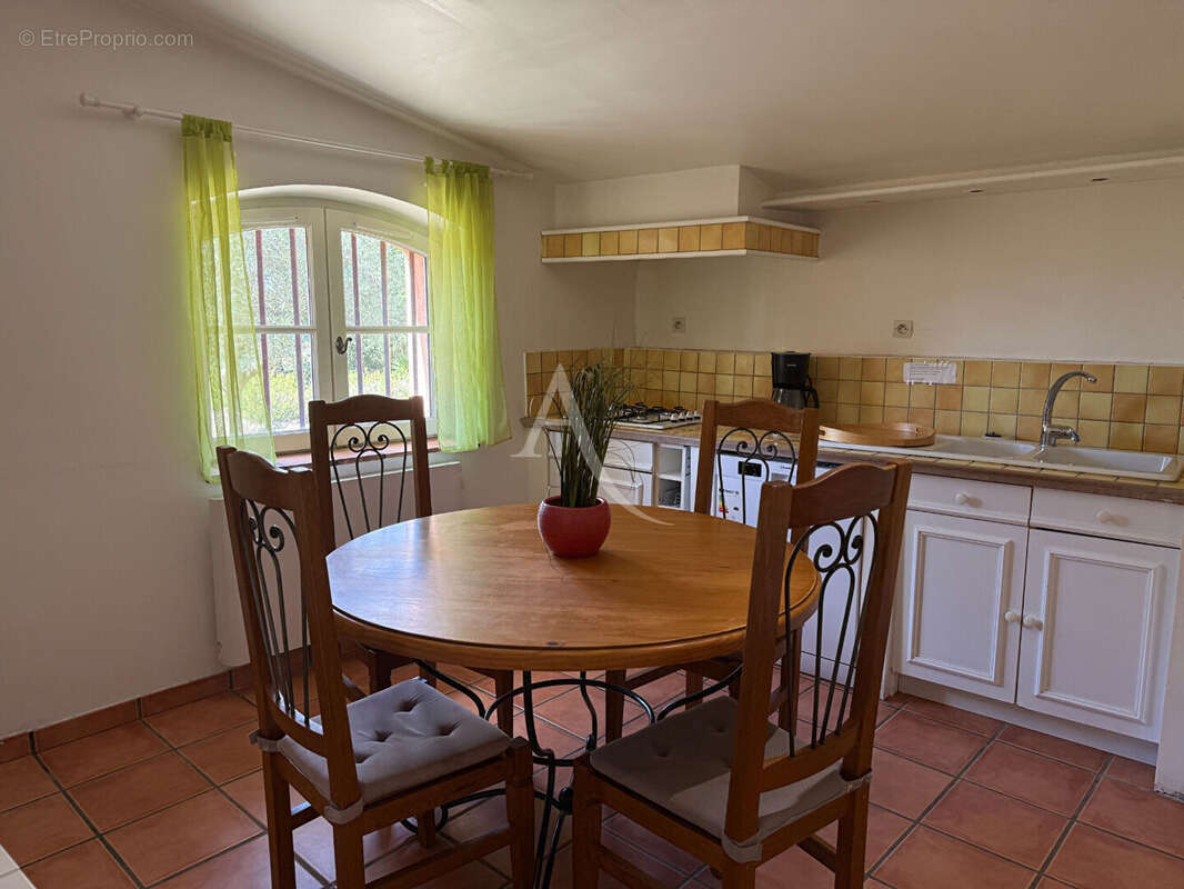 Maison à SAINT-JULIEN