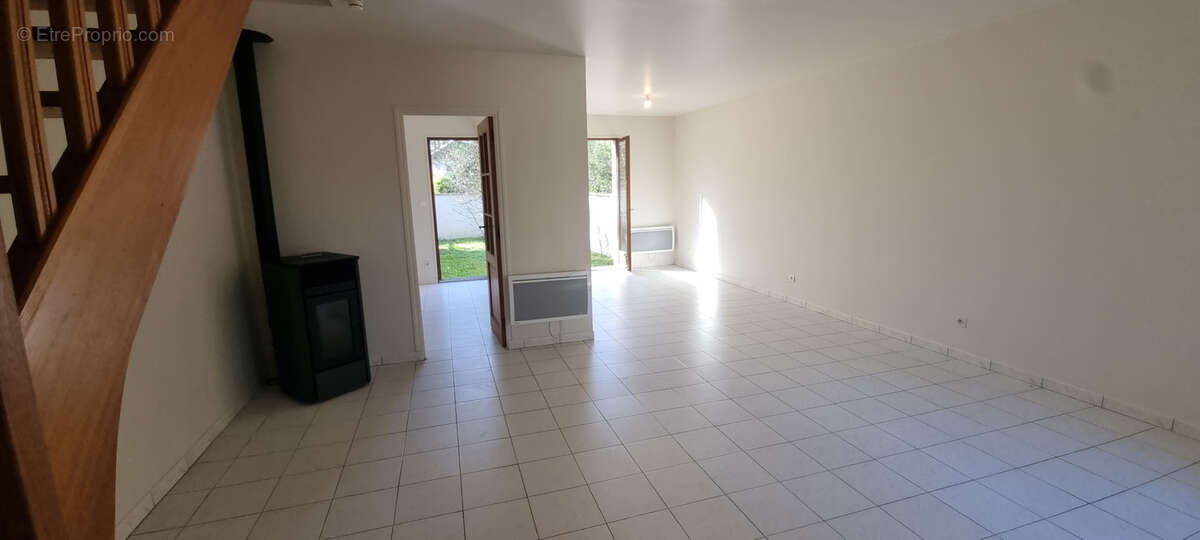 Maison 90 m² à Soucy  - photo 4