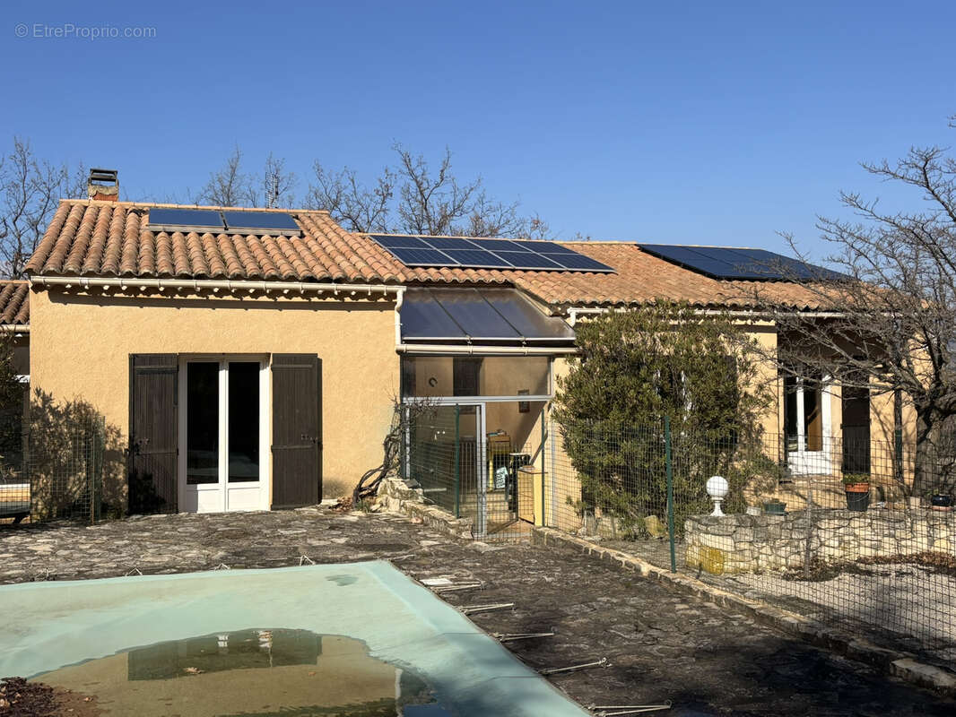 Maison à VAISON-LA-ROMAINE