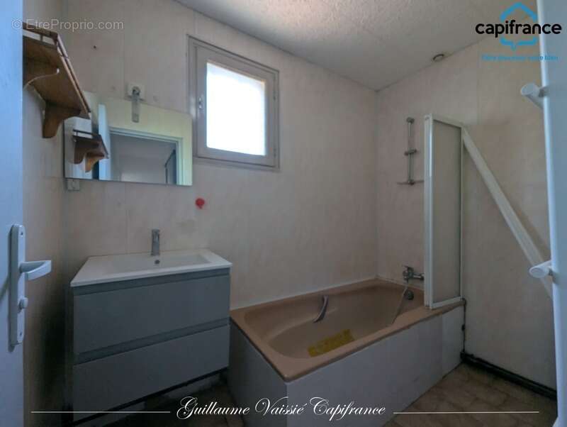 Maison/Immeuble de rapport à vendre 8 pièces CHATELLERAULT (86) - photo 6