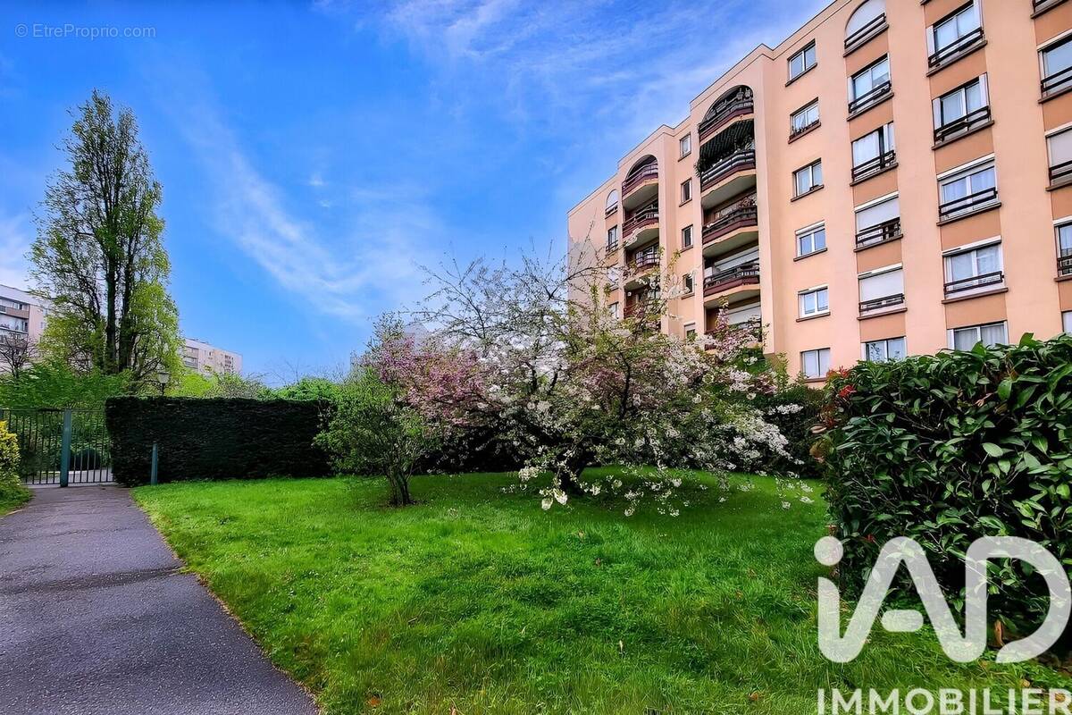 Photo 1 - Appartement à GENNEVILLIERS