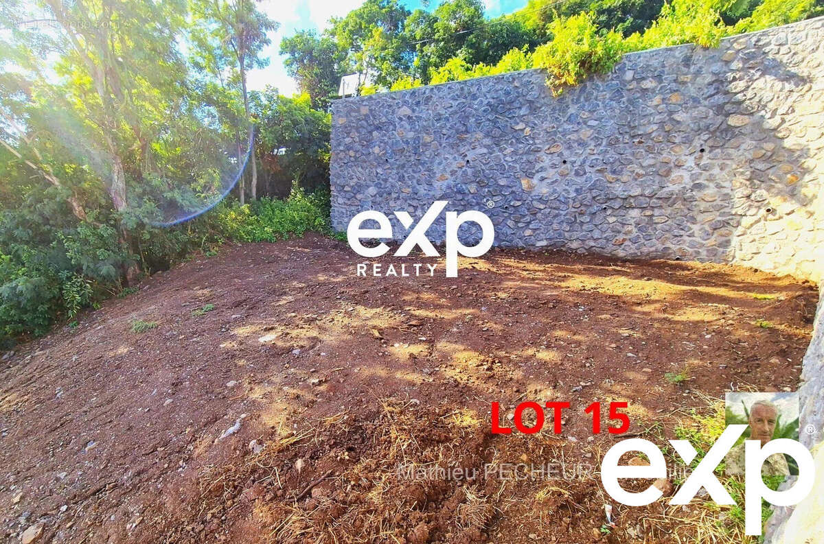 LOT 15 - Terrain à SAINT-LEU