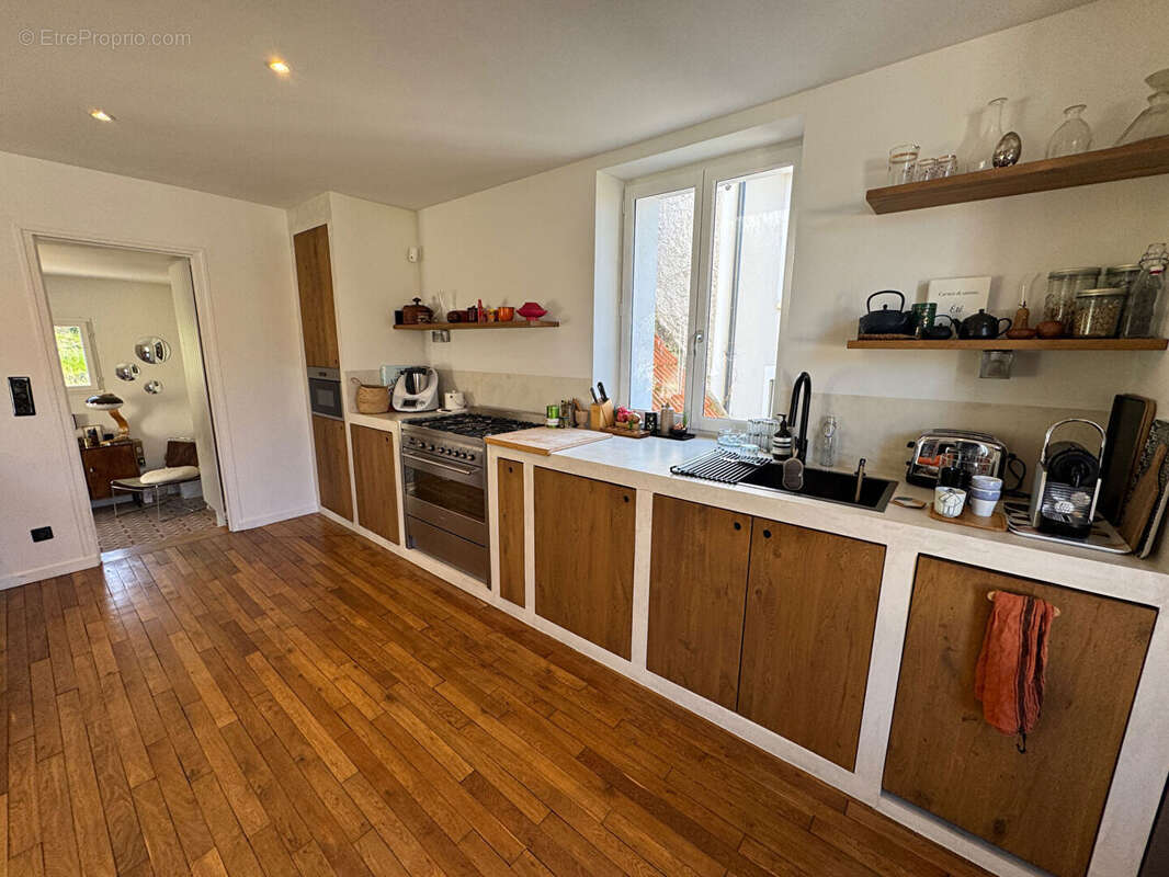 Maison à LES MESNULS