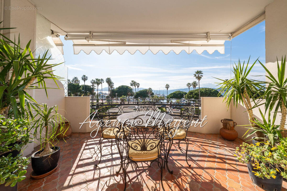 Appartement à CANNES