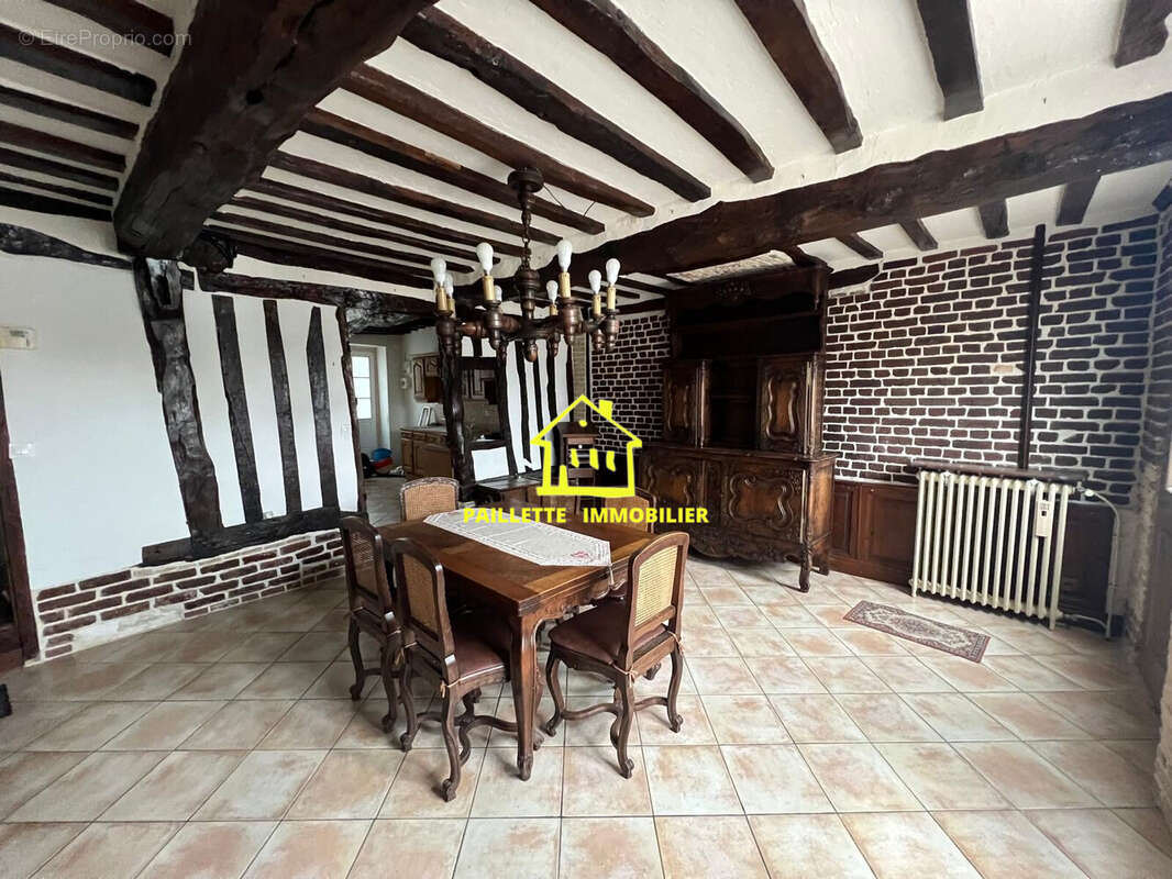 Maison à MONTIVILLIERS