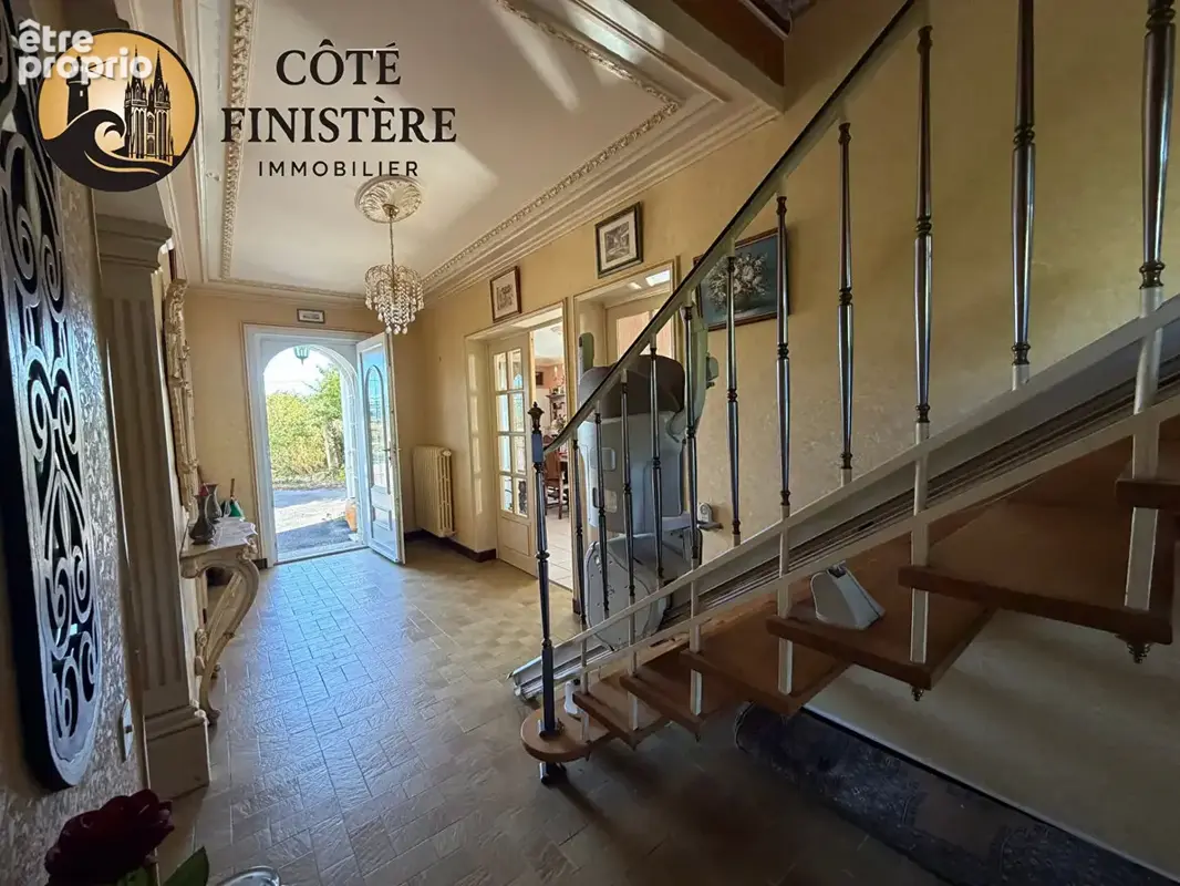 Maison aux beaux volumes à proximité de la Chapelle de la Joie - photo 4