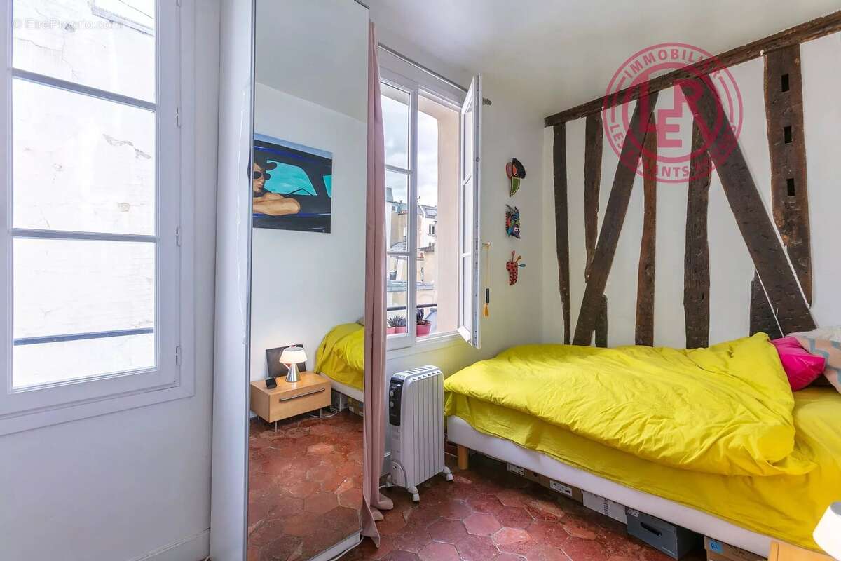 Appartement à PARIS-3E
