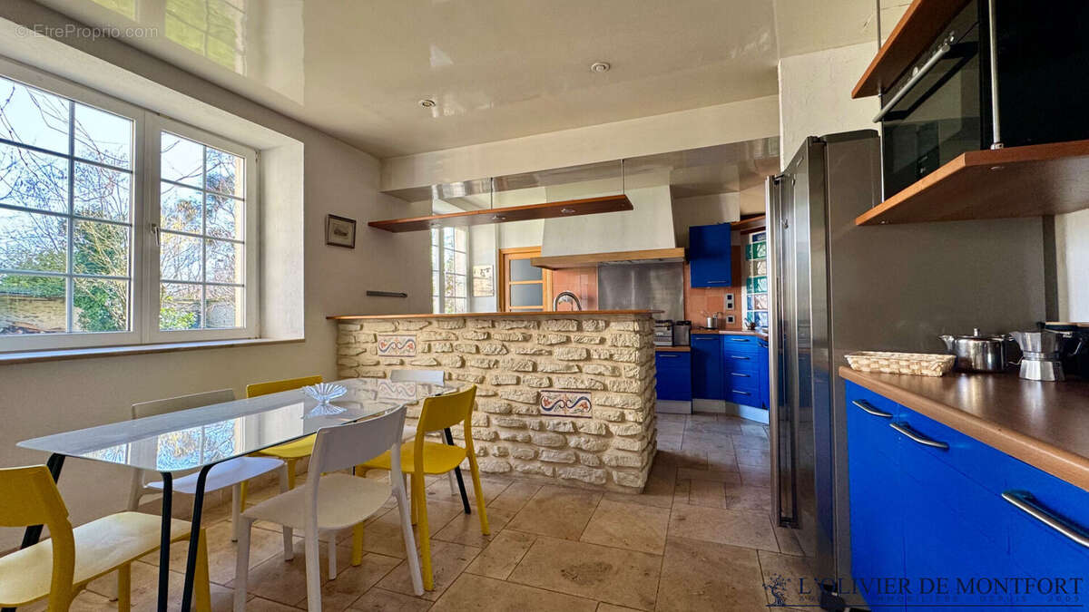 Maison à THOIRY