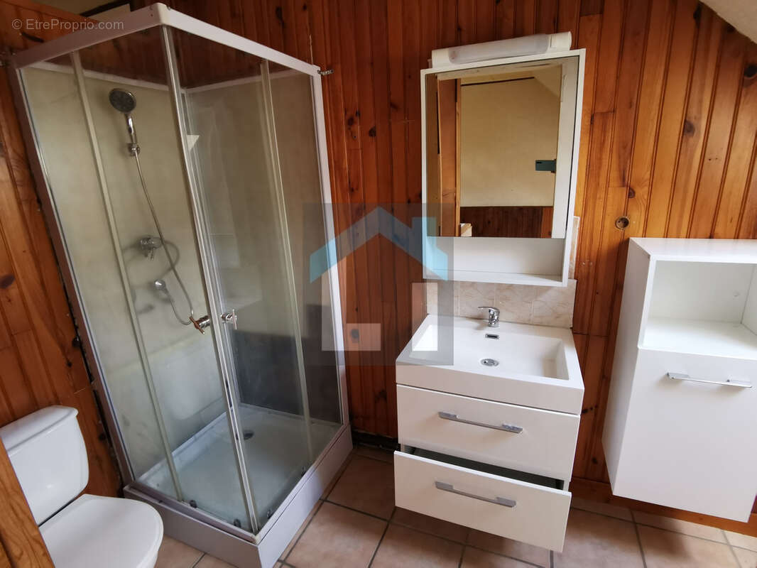 Maison à VILLEDIEU-LES-POELES