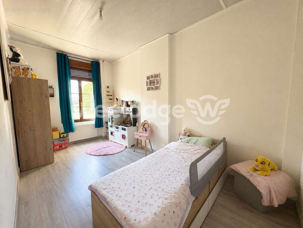 Maison 157 m² à Boussois  - photo 7