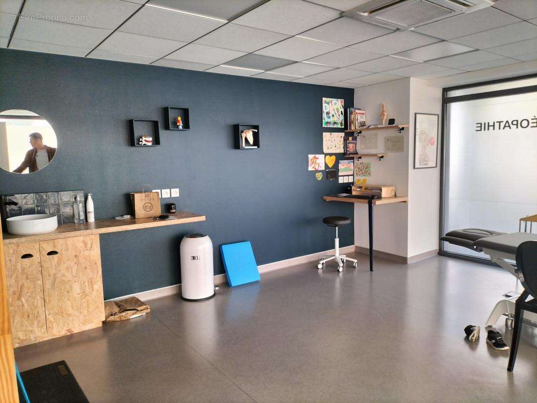 Commerce à CHARNAY-LES-MACON