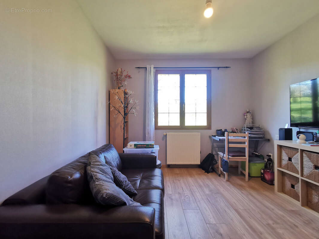 Maison à SAINT-PHAL