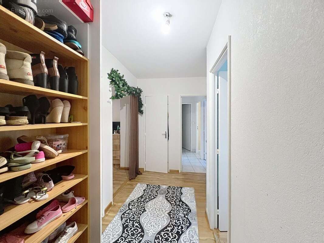 Appartement à LA CHAUSSEE-SAINT-VICTOR