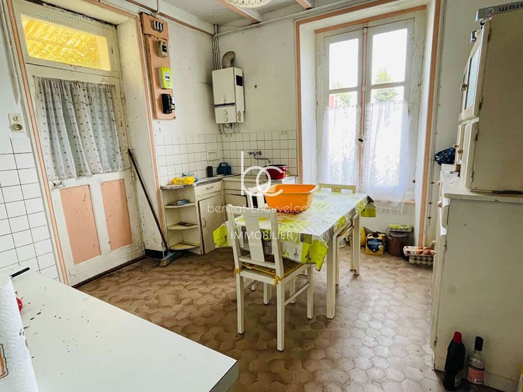Maison Sarzeau - à rénover - 200 mètres OCEAN - 590 m2 de terrain - photo 5
