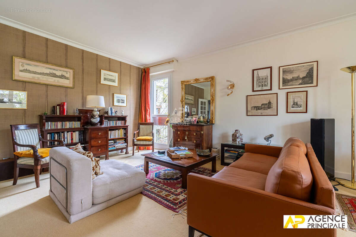 Appartement à MAISONS-LAFFITTE