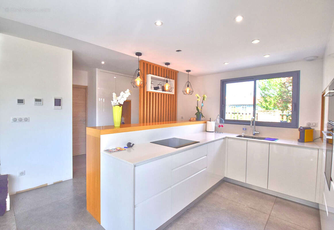 Maison à CHAZAY-D'AZERGUES