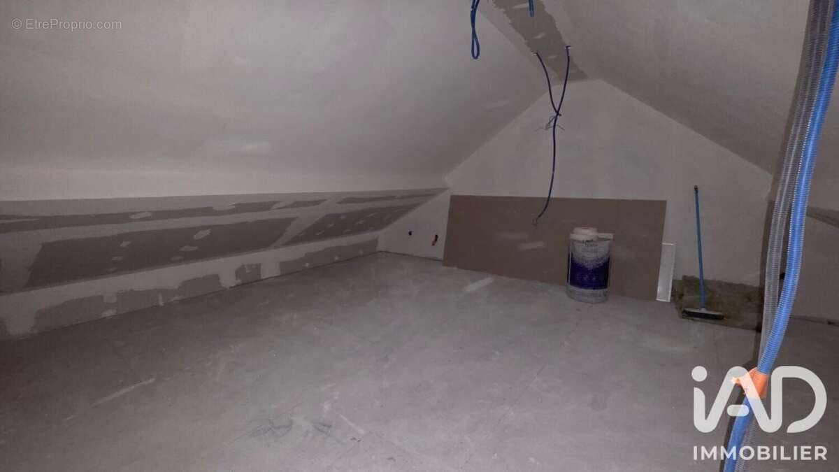 Maison 59 m² à Saint-Cyr-Sur-Morin  - photo 6