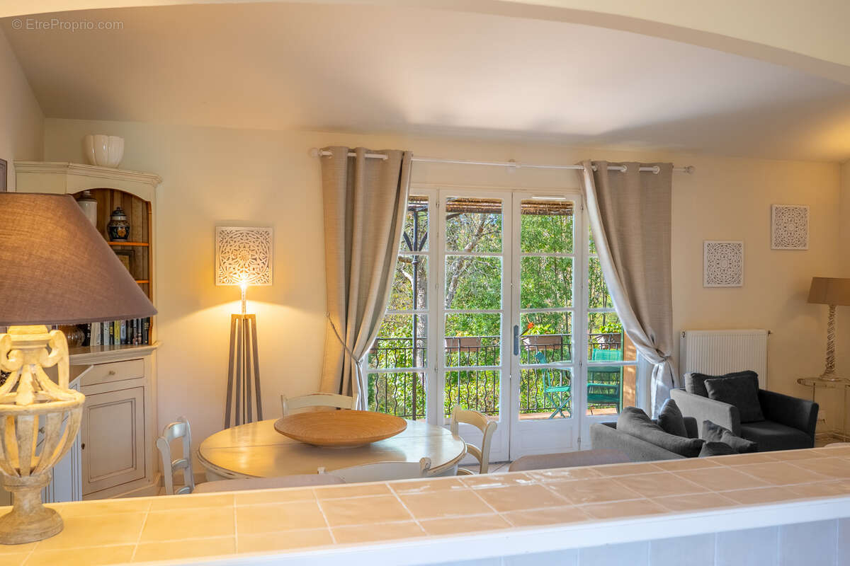 Maison à LA MOTTE