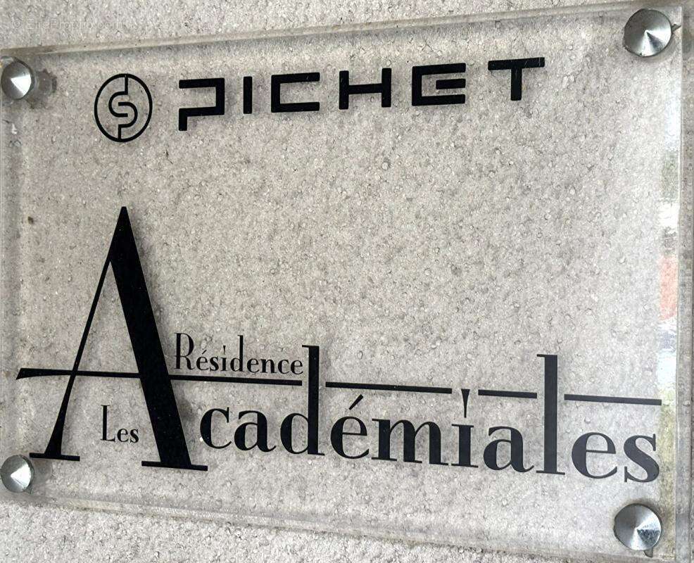 Appartement à SAINT-ETIENNE