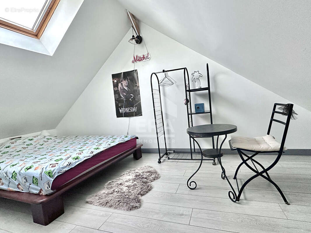 Maison à NANTEAU-SUR-LUNAIN