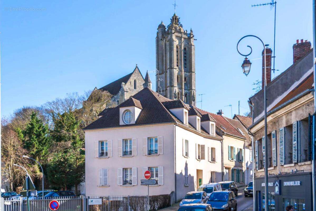 Appartement à BEAUMONT-SUR-OISE