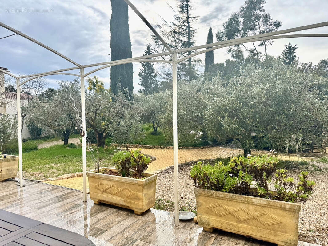 Maison à VILLENEUVE-LES-AVIGNON