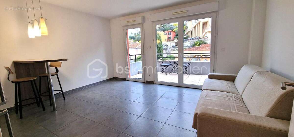  Beau studio récent avec terrasse, vue dégagée & aperçu mer – 6ᵉ étage - photo 3