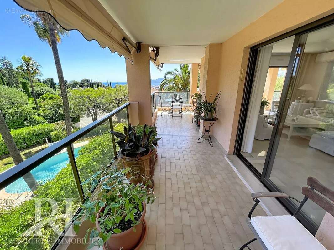 Appartement à LE CANNET