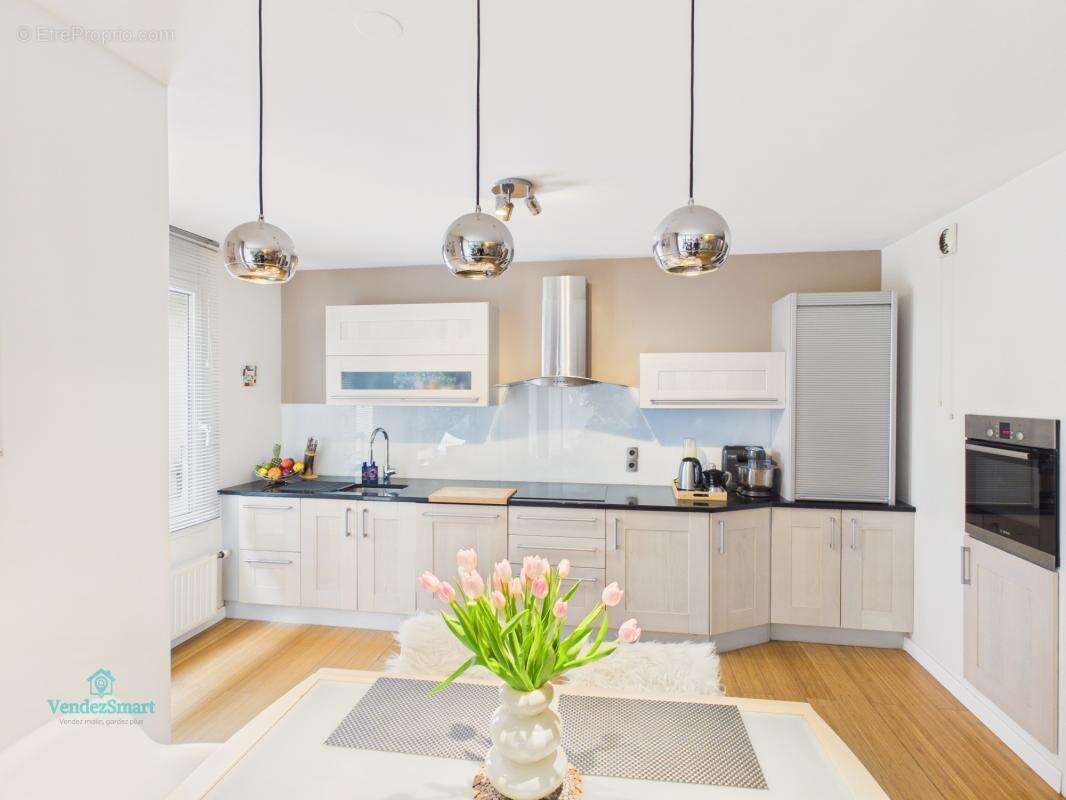 Appartement à VILLE-LA-GRAND