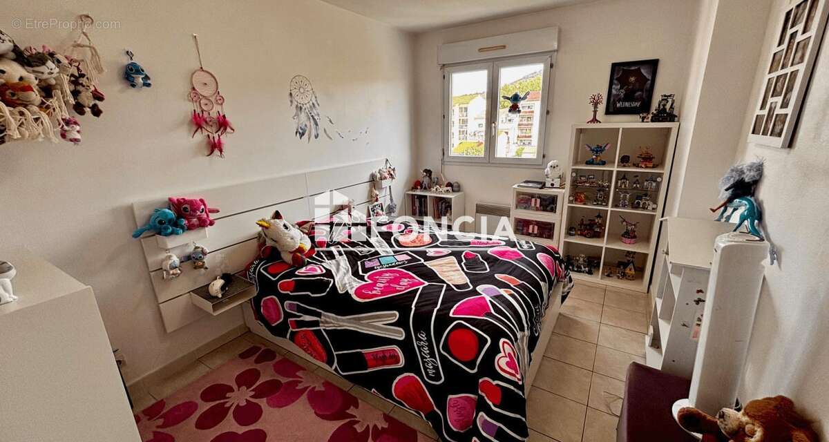 Appartement à SIX-FOURS-LES-PLAGES