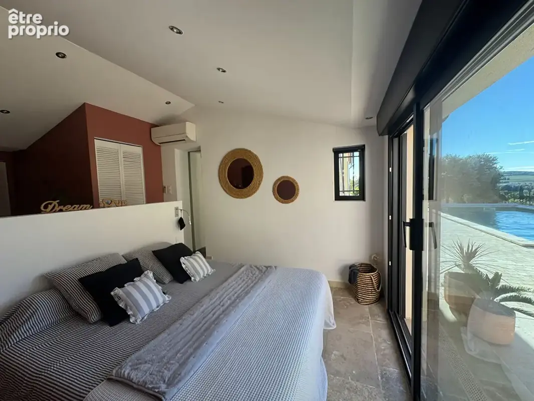 Villa d'exception avec vue dégagée et prestations haut de gamme - photo 12