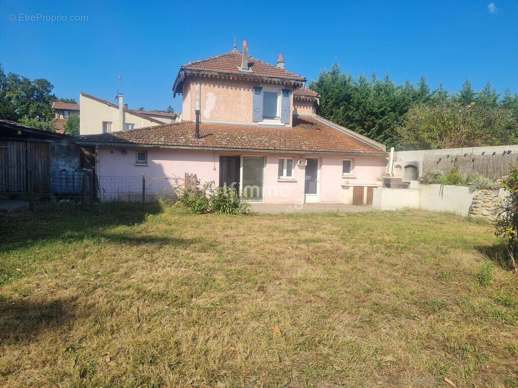 Maison 168m² 4 chs Terrain 621m² préau garage - photo 1