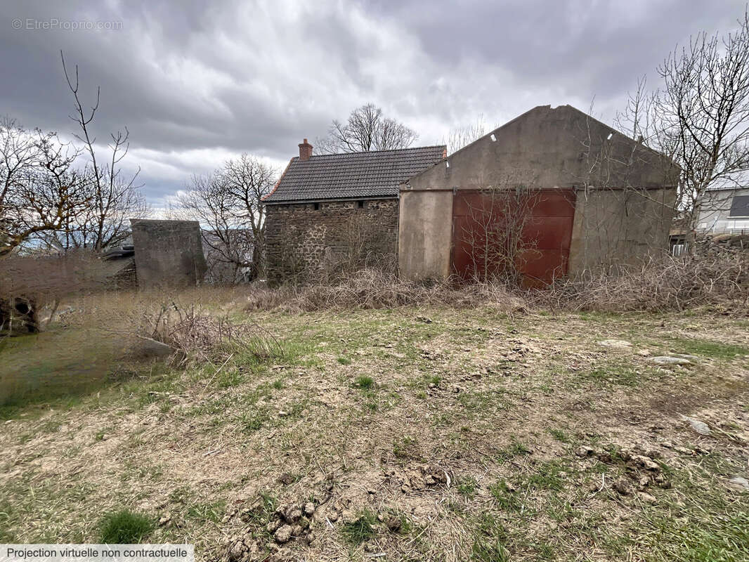 DAUZAT-SUR-VODABLE   Un ensemble de caractère à réinventer sur une parcelle de 1.680m2 - photo 9