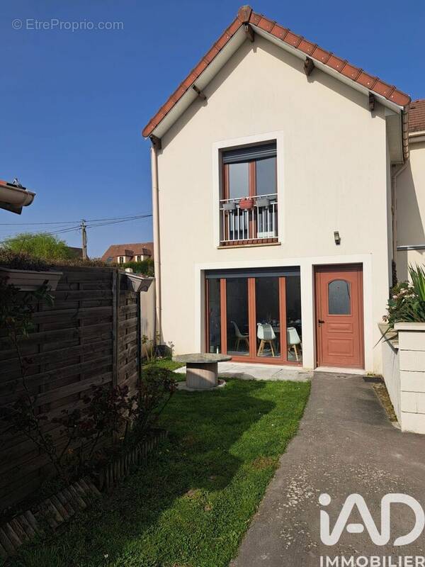 Photo 1 - Appartement à MOUROUX