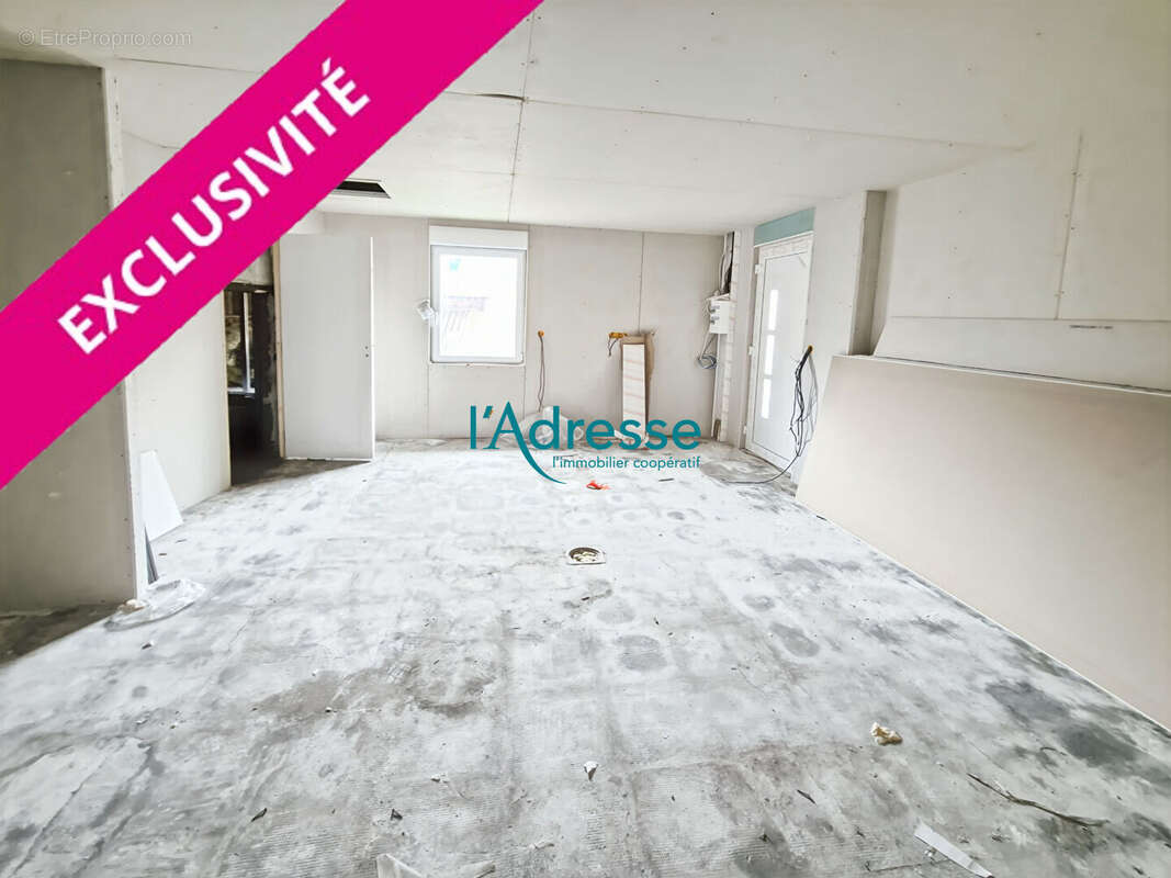 Appartement à GESTE