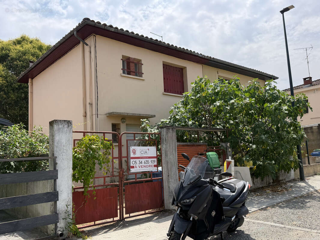 Maison T4 avec garage - photo 2