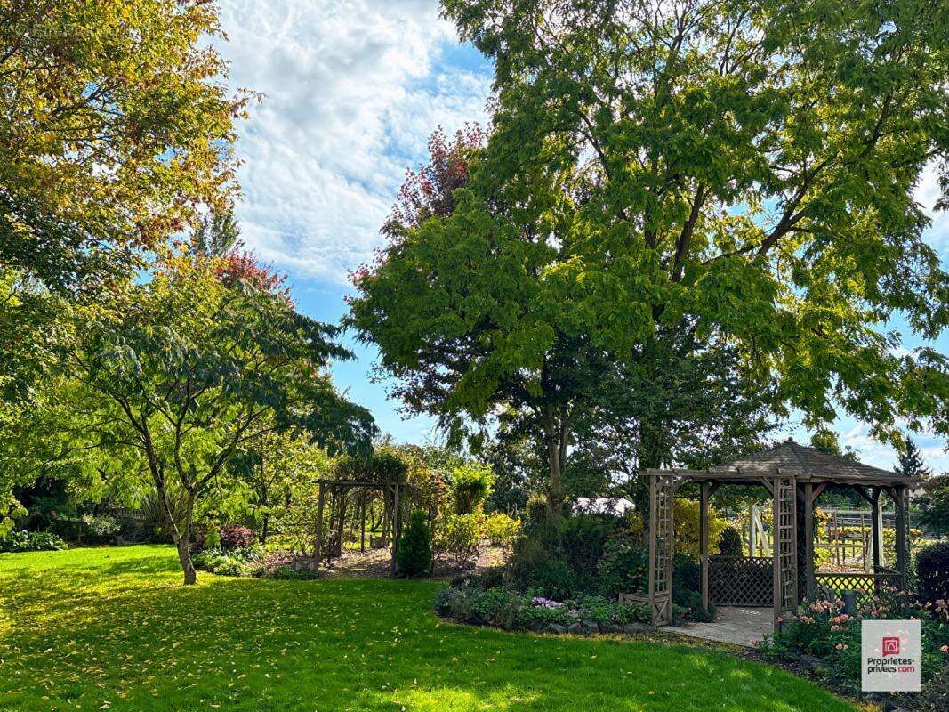 Maison à LA CHAPELLE-D&#039;ALIGNE