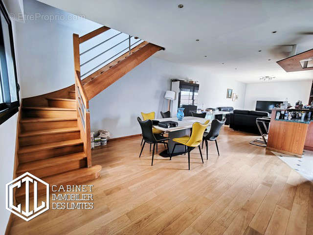 Immeuble à Usage Mixte Limite Le Raincy - photo 2