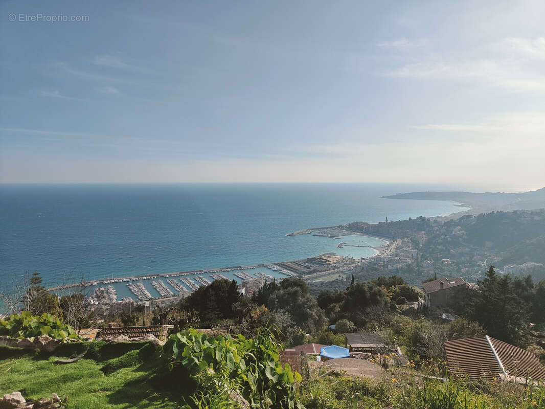 Appartement à MENTON