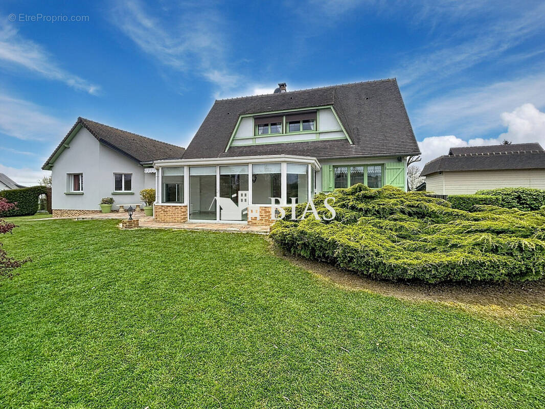 Maison à LE NEUBOURG