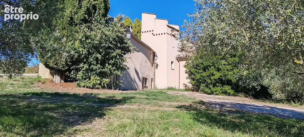 Ancien relais de poste avec domaine agricole à Forcalquier (04300) - photo 5