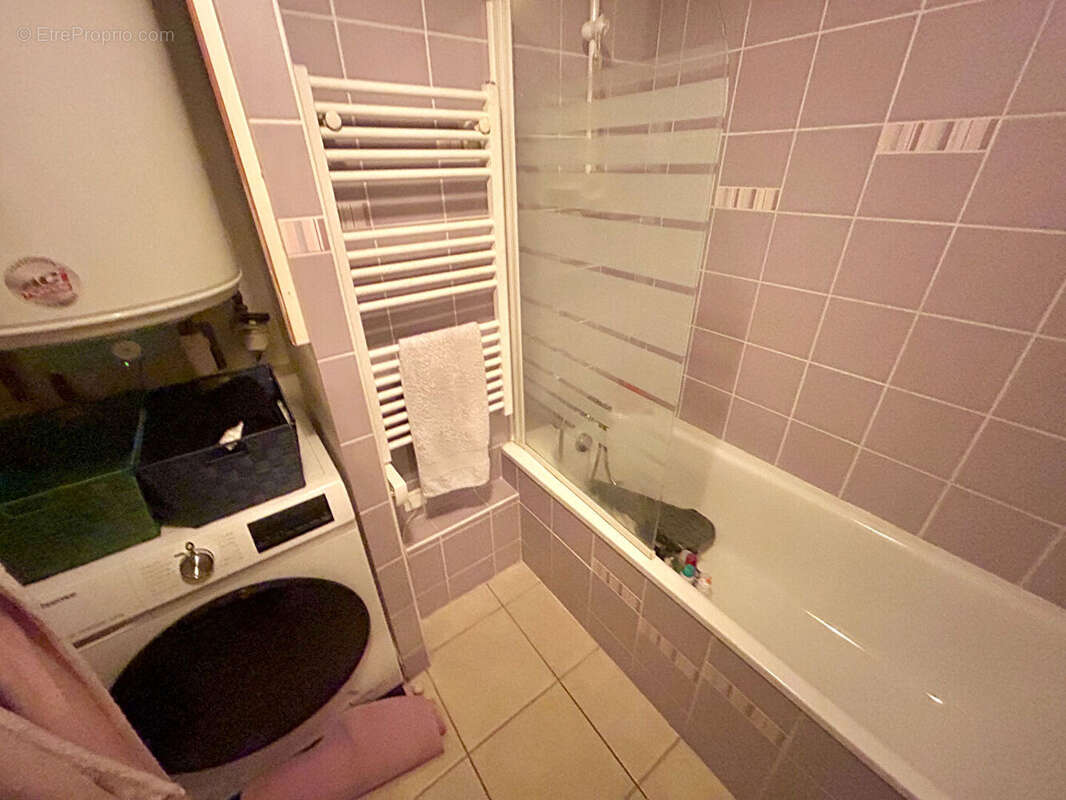 Appartement à FOURAS