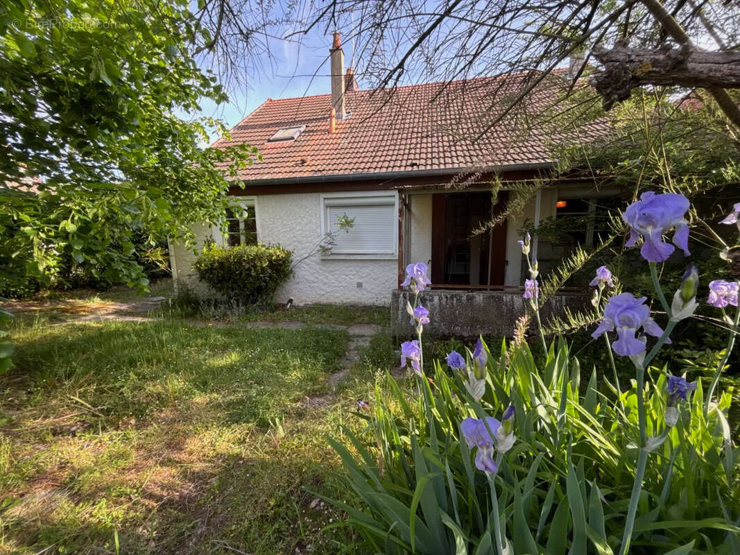 Maison à MAGNY-COURS